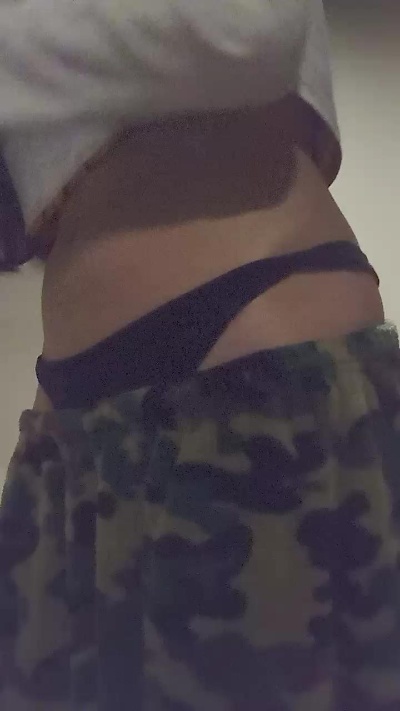 Buendia77 live cam on Cam4