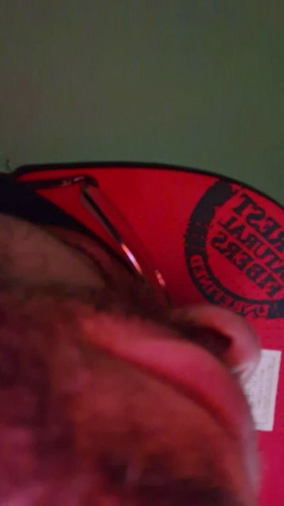 BuiltThickBelow live cam on Cam4