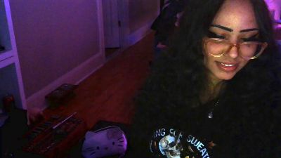 Bunniii live cam on Cam4