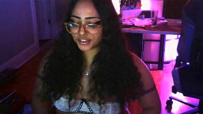 Bunniii live cam on Cam4