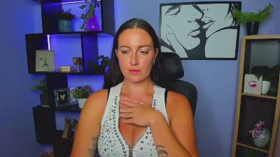 Burn_AMANDA live cam on Cam4