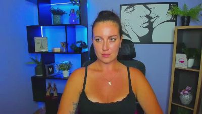 Burn_AMANDA live cam on Cam4
