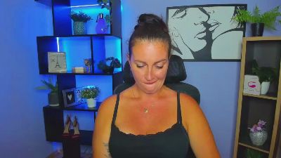 Burn_AMANDA live cam on Cam4