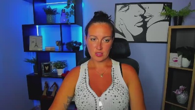 Burn_AMANDA live cam on Cam4