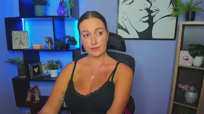 Burn_AMANDA live cam on Cam4