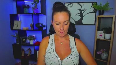 Burn_AMANDA live cam on Cam4