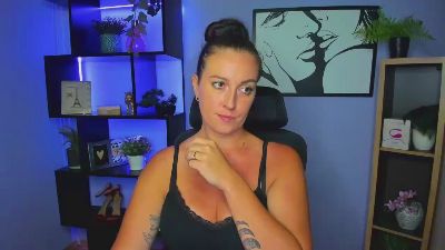 Burn_AMANDA live cam on Cam4