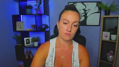 Burn_AMANDA live cam on Cam4