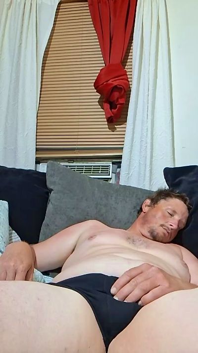 Bushhogger83 live cam on Cam4