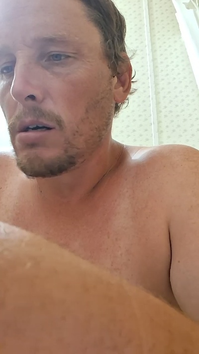 Bushhogger83 live cam on Cam4