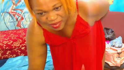 BustyDiva35 live cam on Cam4