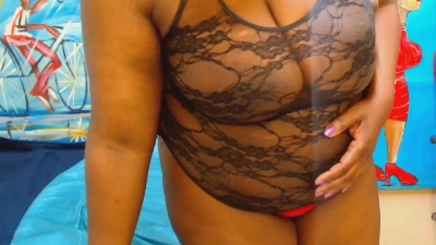 BustyDiva35 live cam on Cam4