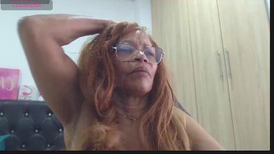 BustyXMilf live cam on Cam4