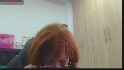 BustyXMilf live cam on Cam4