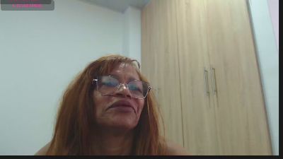 BustyXMilf live cam on Cam4