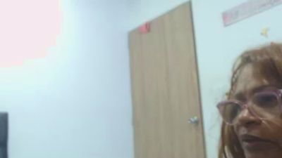 BustyXMilf live cam on Cam4