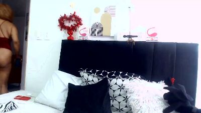 BustyXMilf live cam on Cam4