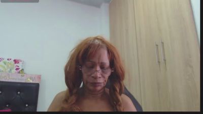 BustyXMilf live cam on Cam4