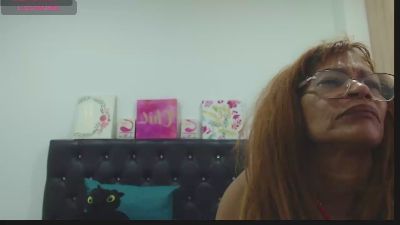 BustyXMilf live cam on Cam4