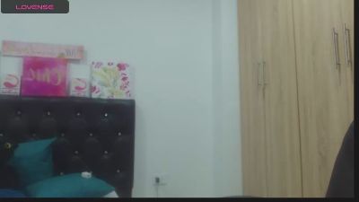 BustyXMilf live cam on Cam4