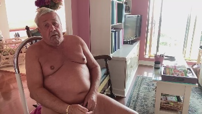 Bustymanhot1 live cam on Cam4