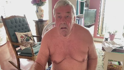 Bustymanhot1 live cam on Cam4