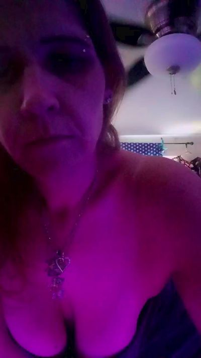 Butterfly0404 live cam on Cam4