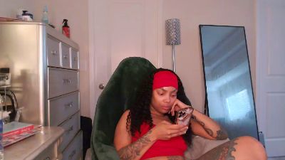 Butterflybootyy live cam on Cam4