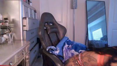 Butterflybootyy live cam on Cam4