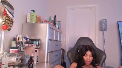Butterflybootyy live cam on Cam4