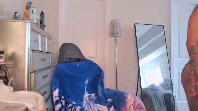 Butterflybootyy live cam on Cam4