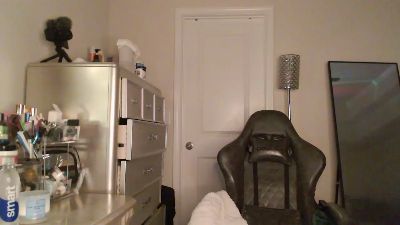 Butterflybootyy live cam on Cam4