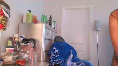 Butterflybootyy live cam on Cam4