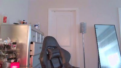 Butterflybootyy live cam on Cam4