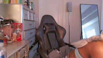 Butterflybootyy live cam on Cam4