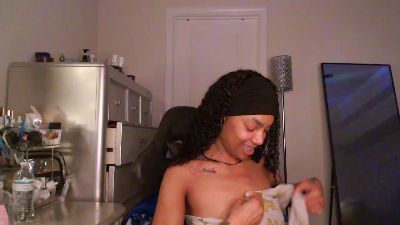Butterflybootyy live cam on Cam4