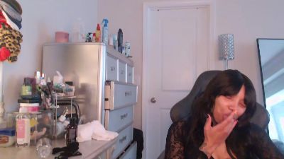Butterflybootyy live cam on Cam4