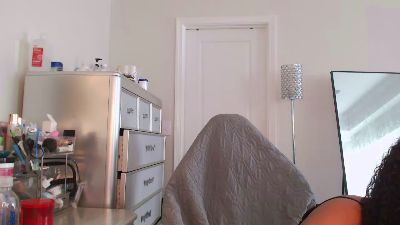 Butterflybootyy live cam on Cam4