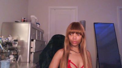 Butterflybootyy live cam on Cam4