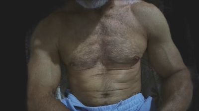 C4pt_Iv4n0v live cam on Cam4