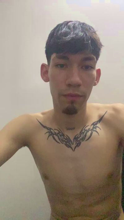CAMILO_21 live cam on Cam4