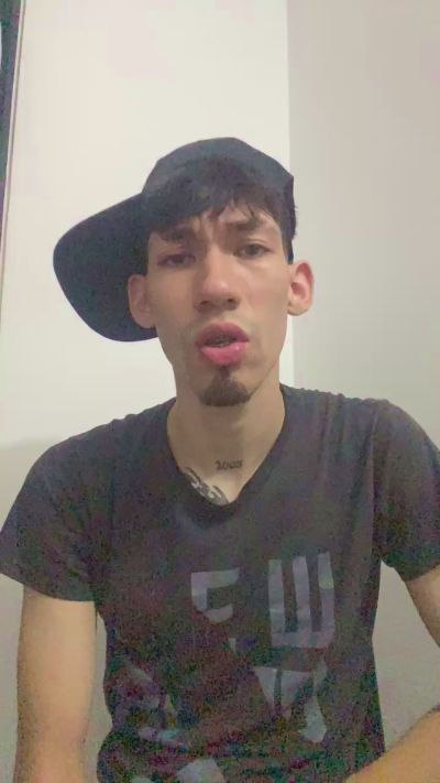 CAMILO_21 live cam on Cam4