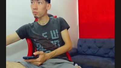 CAMILO_21 live cam on Cam4