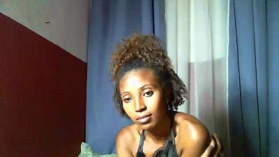 CHAMSIEGOOD live cam on Cam4
