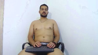 CHRIS_DENNIS live cam on Cam4