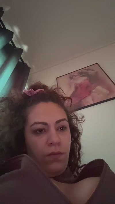 CLARAA077 live cam on Cam4