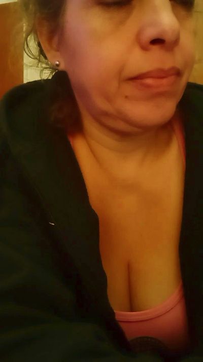 CLEO_099 live cam on Cam4