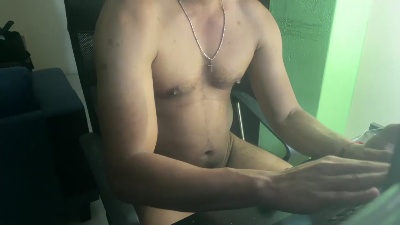 CRISGYEACT89 live cam on Cam4