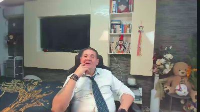CRISSETAN live cam on Cam4