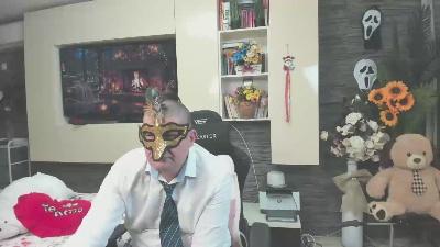 CRISSETAN live cam on Cam4